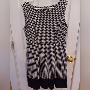 Dana Buchman Black and White Houndstooth Dress